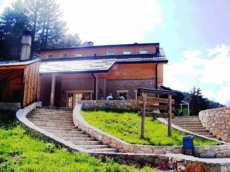 Hotel Snjezna Kuca - Nature Park Of Bosnia Herzegovina Mostar Exterior foto